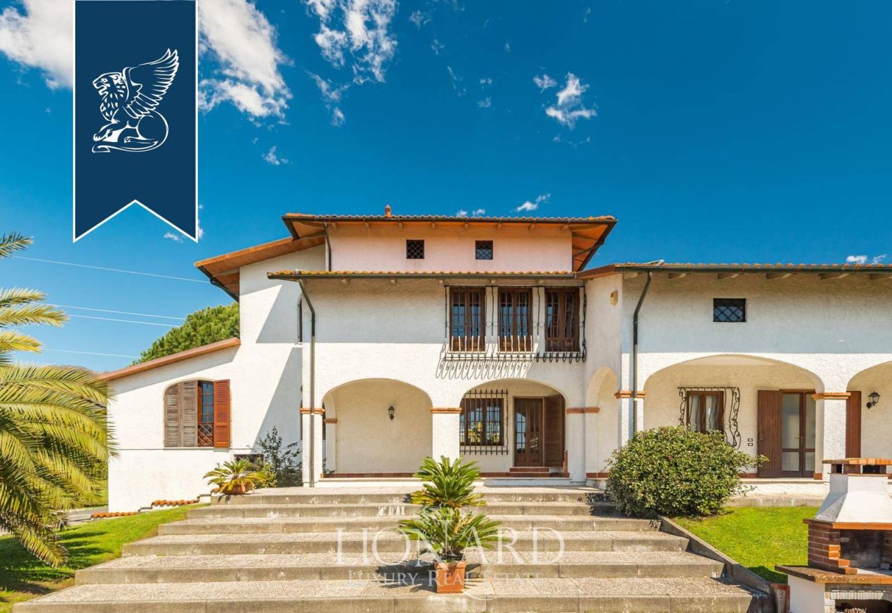Villa in Pietrasanta, Italy, 420 m² - picture 8