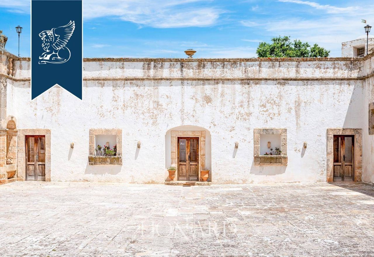 Villa in Taranto, Italy, 3 850 m² - picture 8