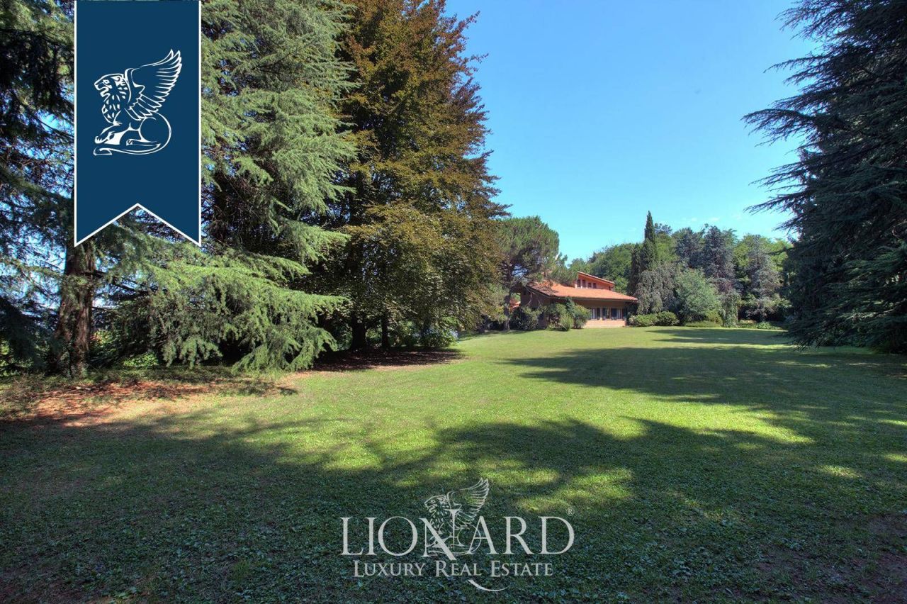 Villa en Lecco, Italia, 500 m² - imagen 8