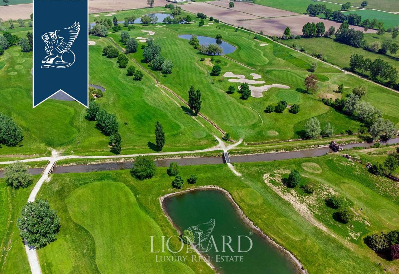 Villa in Cremona, Italy, 19 000 m² - picture 7