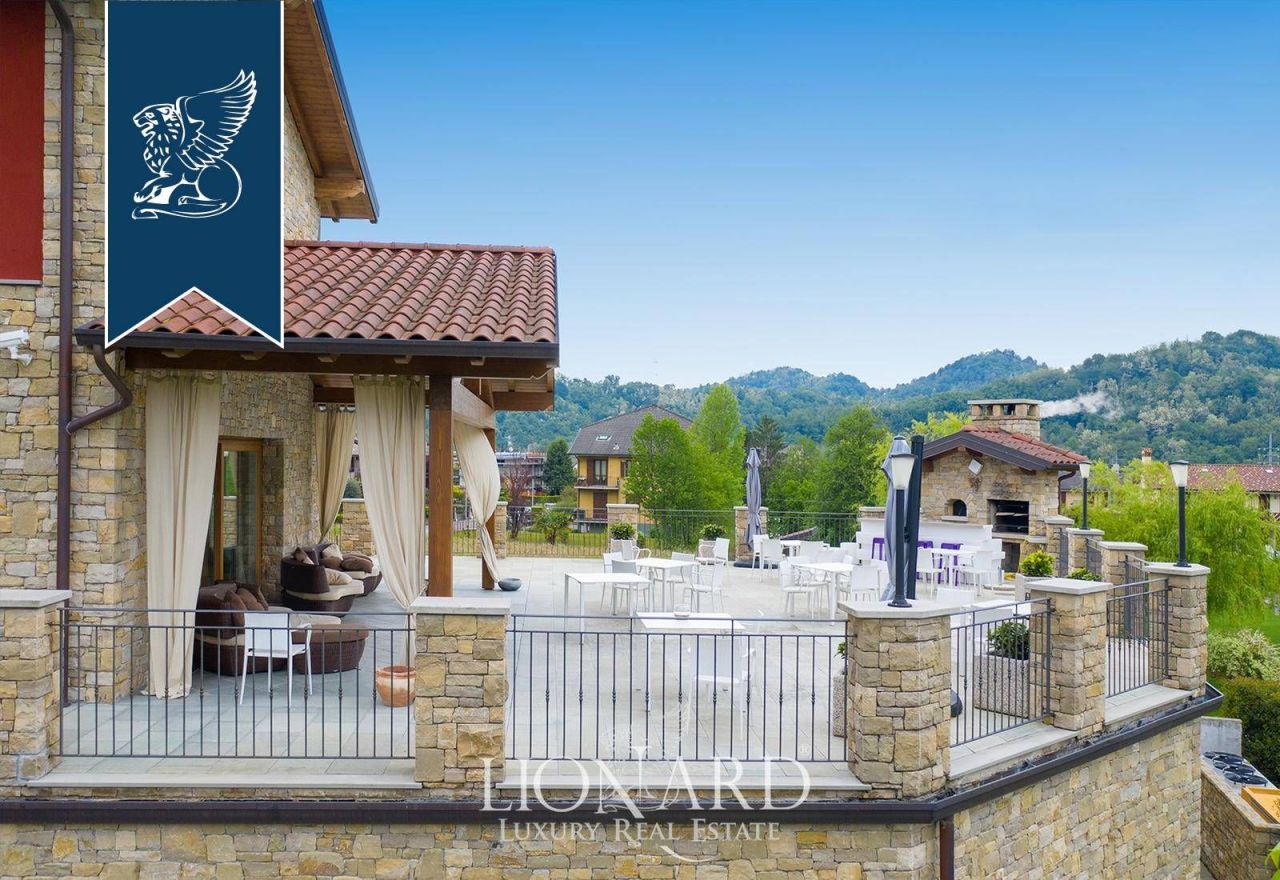 Haus in Bergamo, Italien, 2 400 m² - Foto 7