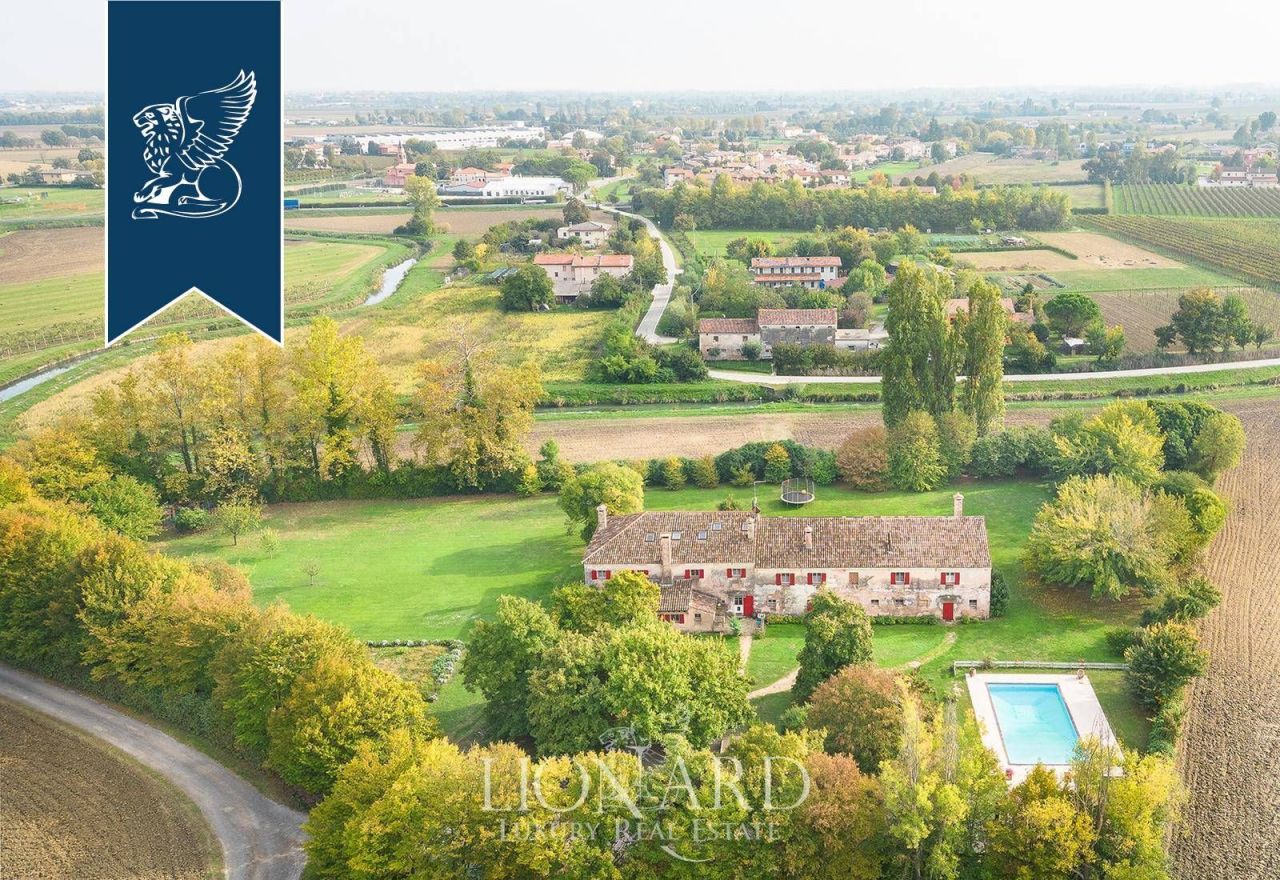 Farm in Treviso, Italy, 900 m² - picture 7