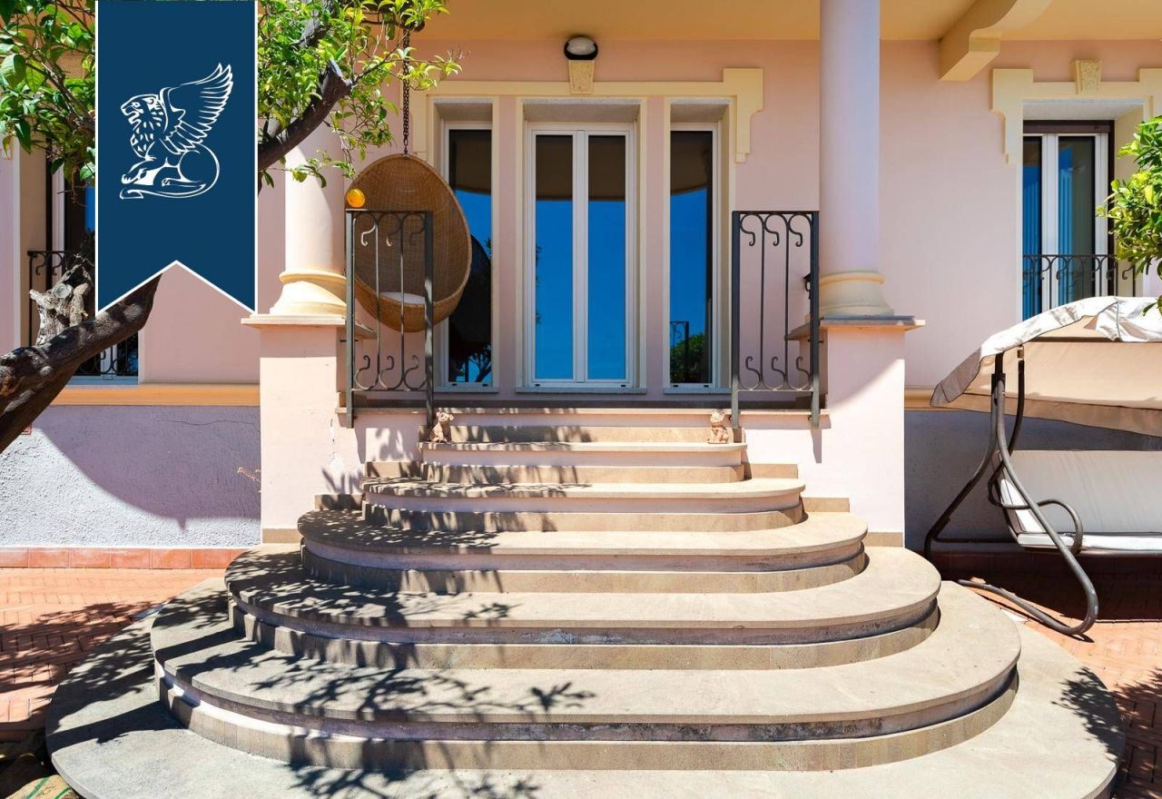 Villa in Alassio, Italy, 470 m² - picture 7