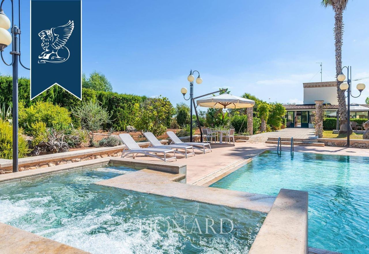 Azienda agricola a Lecce, Italia, 1 000 m² - foto 7