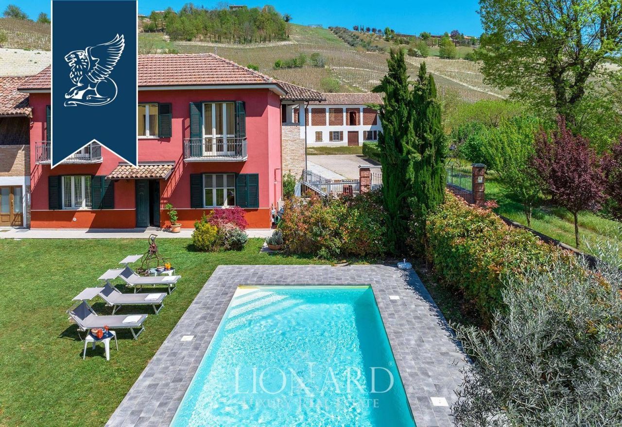 Farm in Asti, Italy, 1 000 m² - picture 7