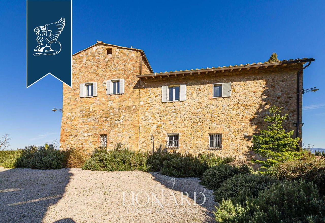 Farm in San Gimignano, Italy, 649 m² - picture 7