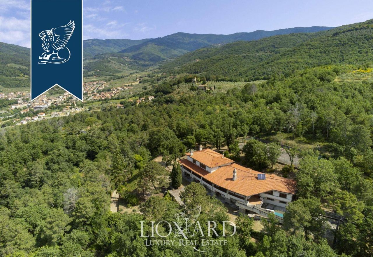 Villa ad Arezzo, Italia, 1 150 m² - foto 7