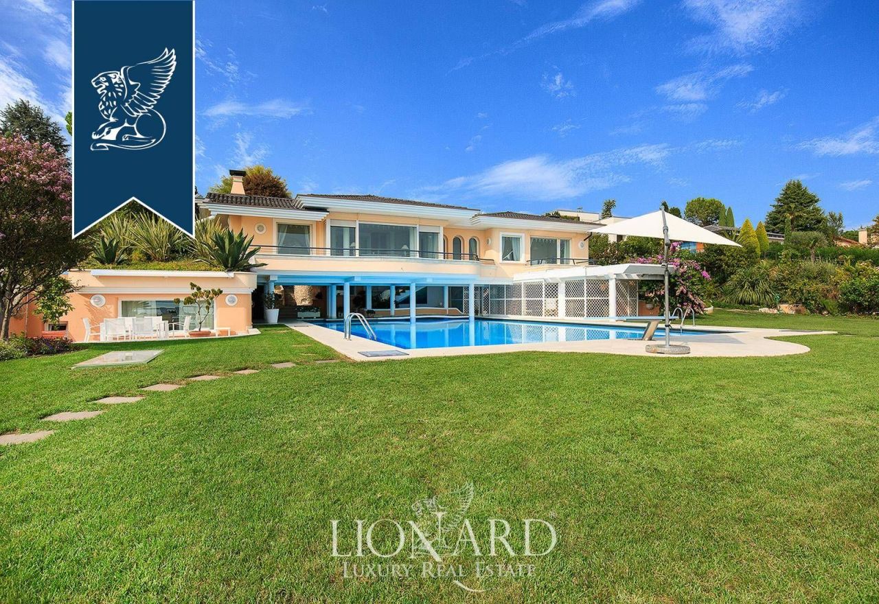 Villa in Padenghe sul Garda, Italy, 800 m² - picture 7