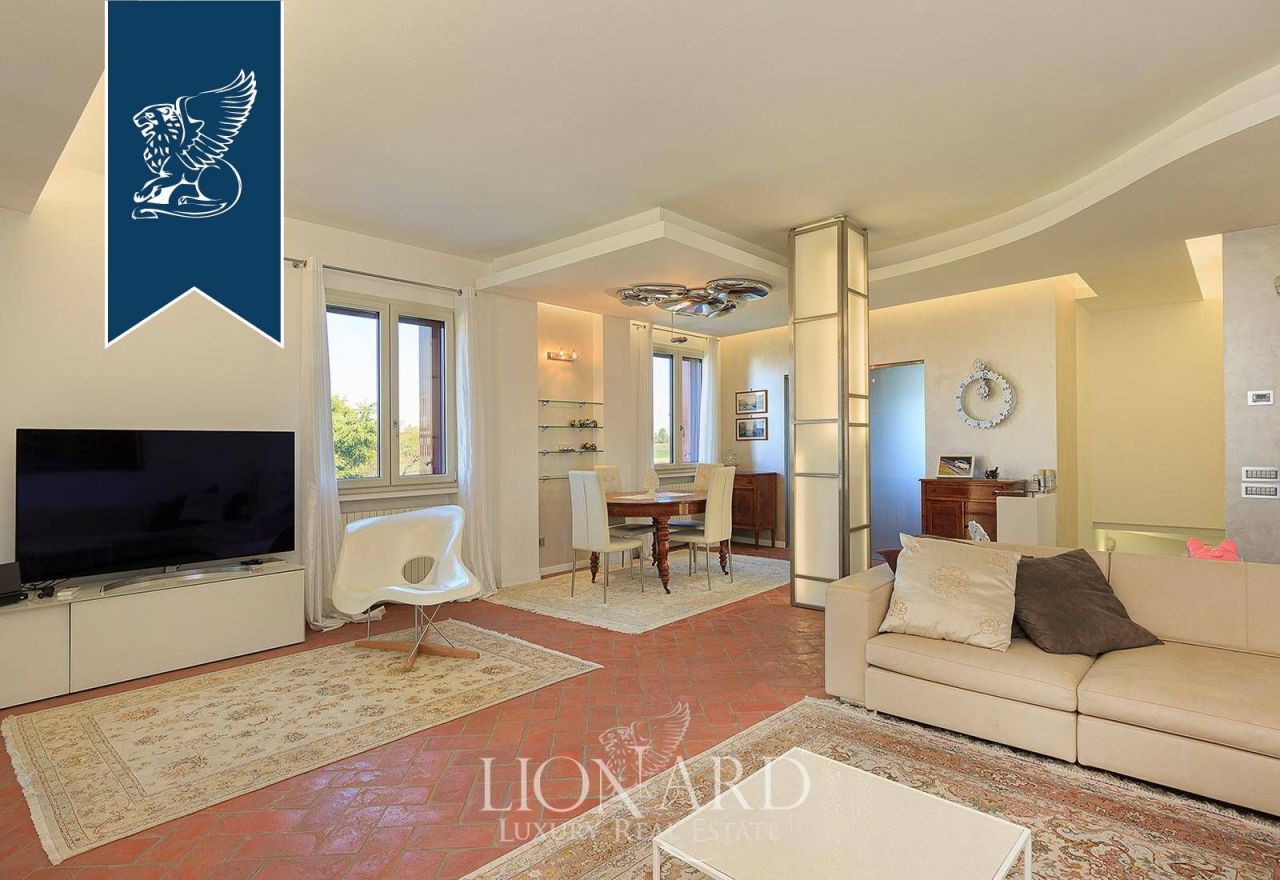 Villa en Milán, Italia, 300 m² - imagen 8