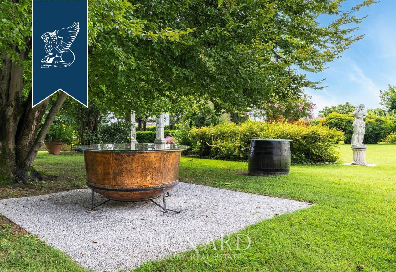 Villa a Pordenone, Italia, 2 300 m² - foto 9