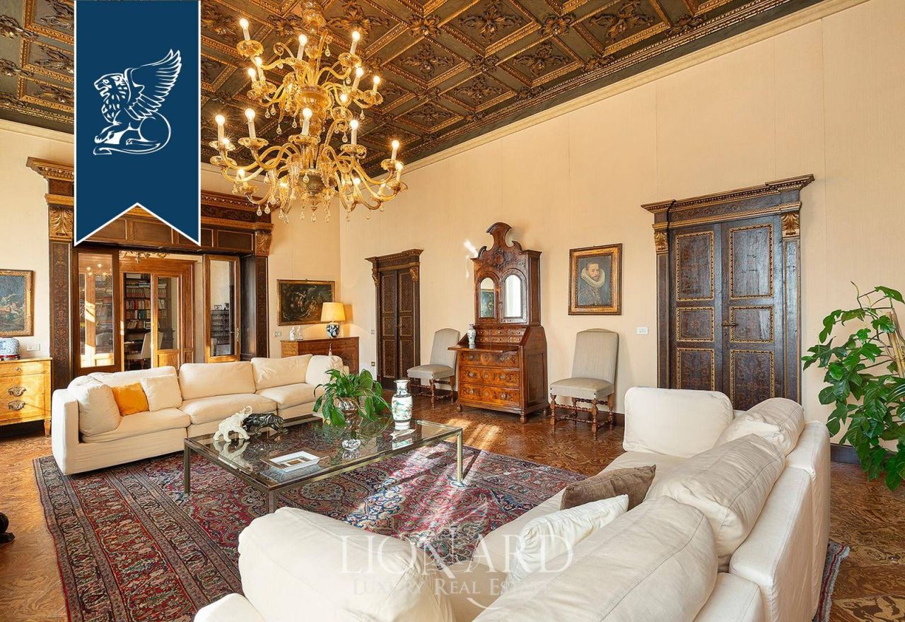 Villa in Cremona, Italy, 1 850 m² - picture 9