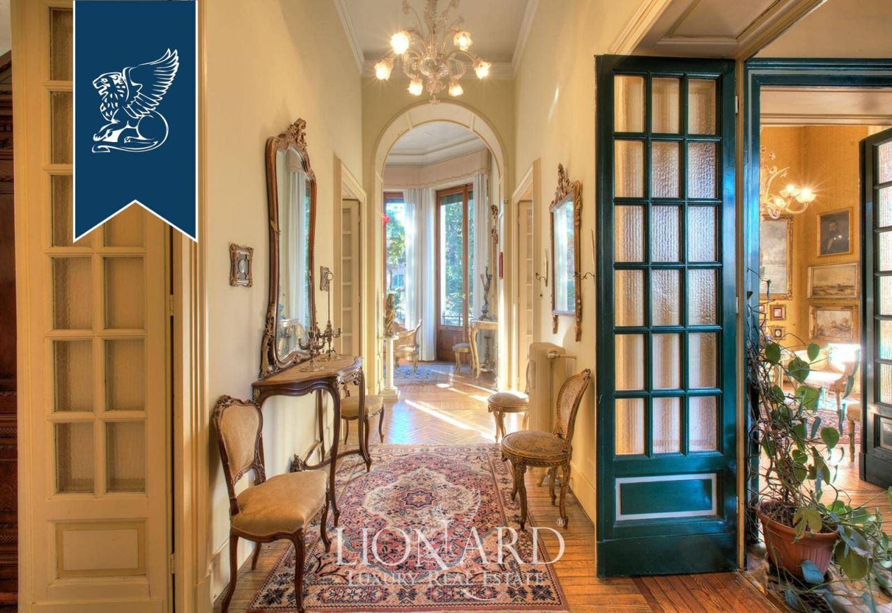 Villa à Stresa, Italie, 600 m² - image 9