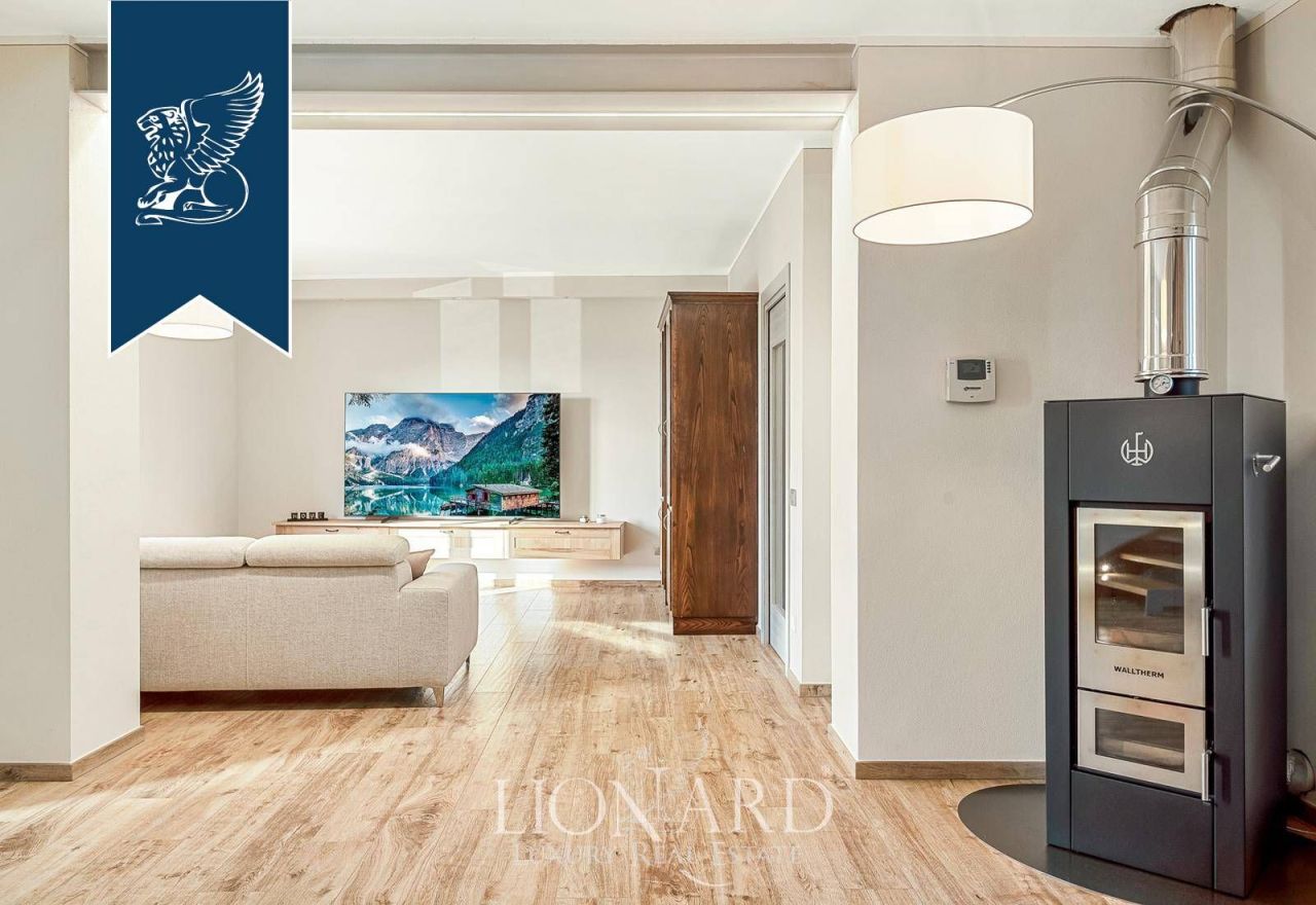 Villa in Capannori, Italy, 340 m² - picture 9