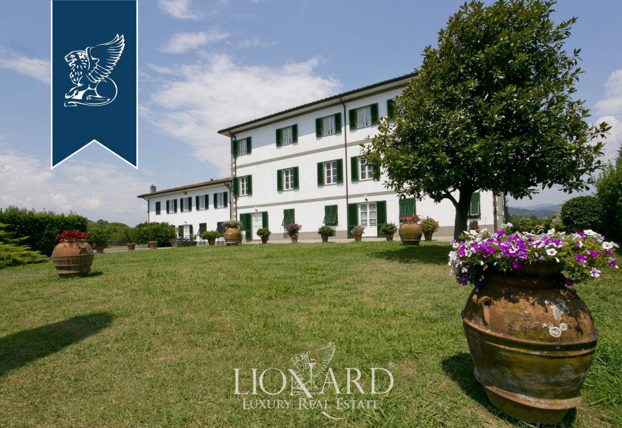 Villa a Capannori, Italia, 700 m² - foto 9