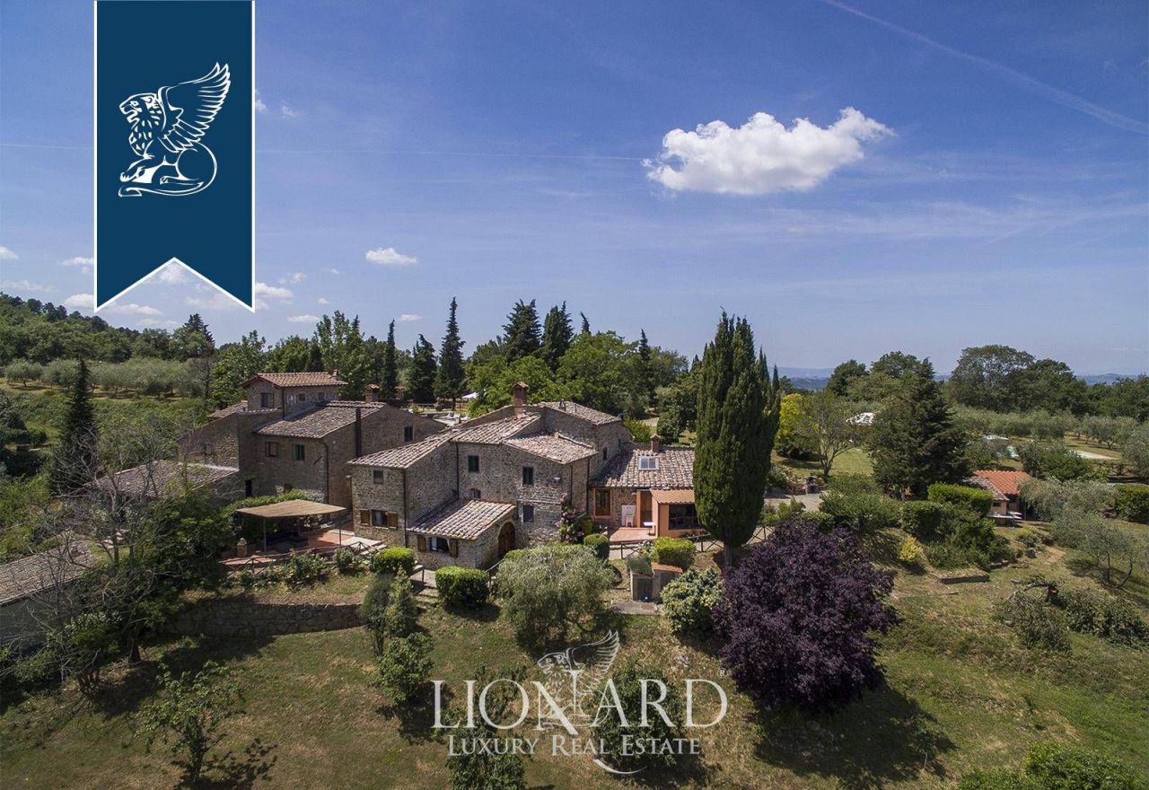 Farm in Greve in Chianti, Italy, 393 m² - picture 9