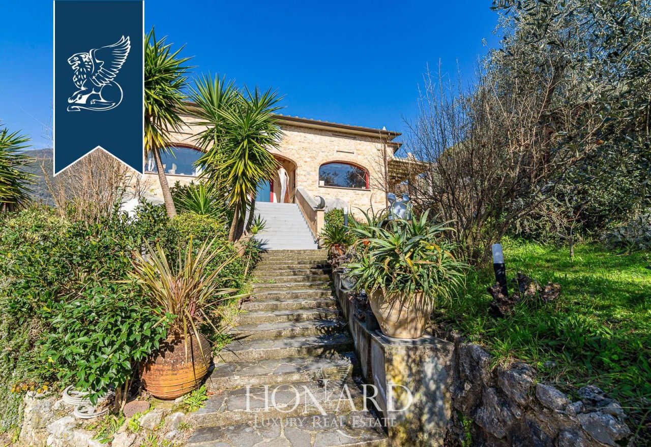 Villa in Camaiore, Italy, 360 m² - picture 9