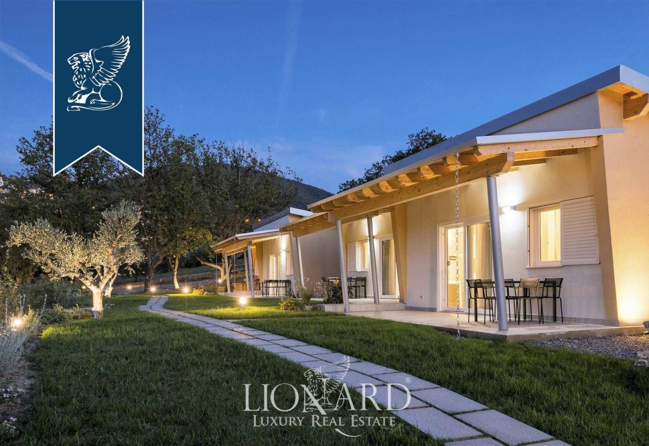 Hotel in Grosseto, Italy, 4 200 m² - picture 9