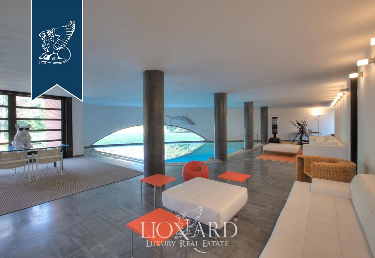 Villa en Monza, Italia, 1 000 m² - imagen 9