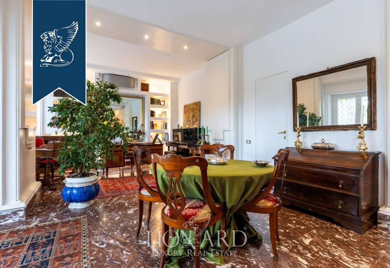 Villa in Rome, Italy, 330 m² - picture 9