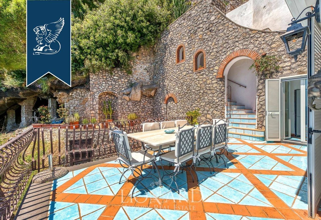 Apartment in Capri, Italy, 140 m² - picture 9