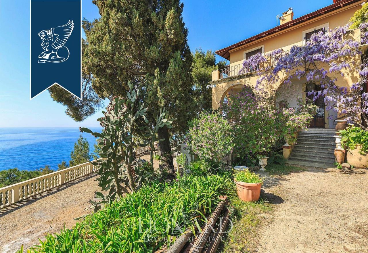 Villa à Imperia, Italie, 800 m² - image 9