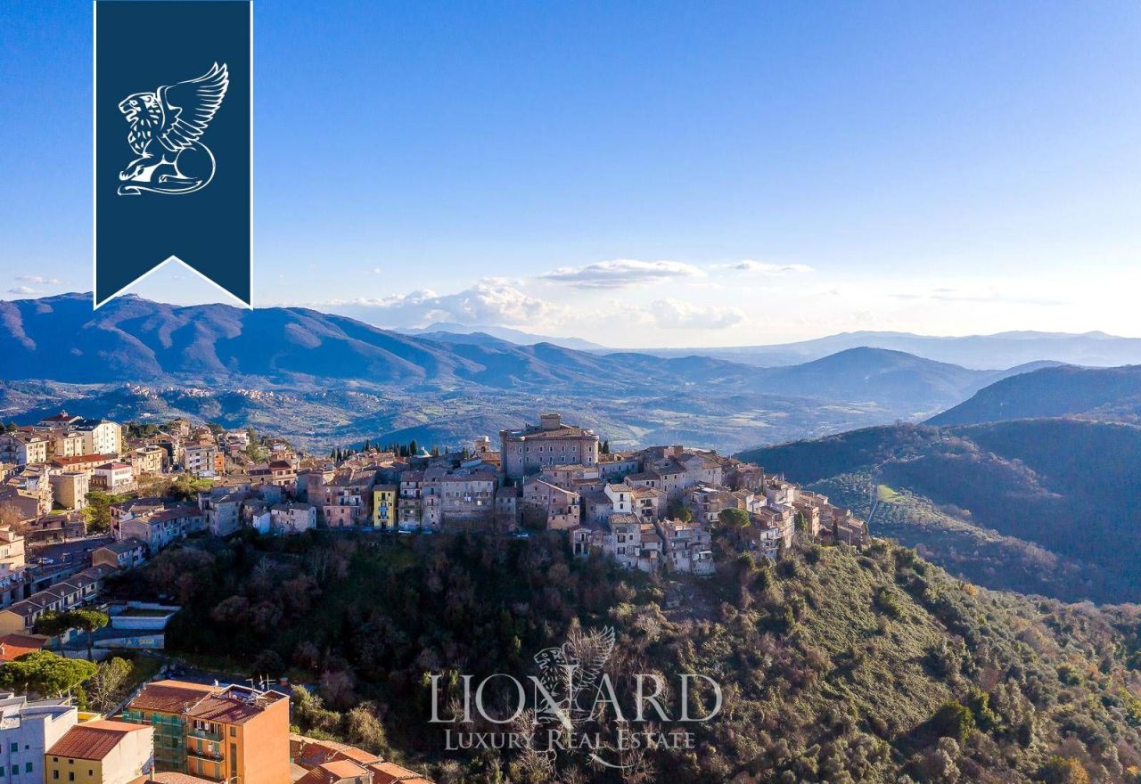 Castillo en Roma, Italia, 2 000 m² - imagen 9