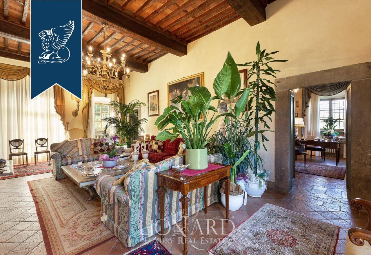 Villa en Capannori, Italia, 1 300 m² - imagen 9