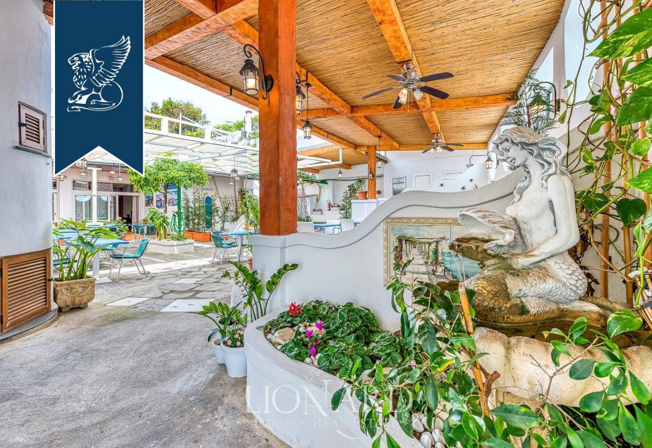 Hôtel à Naples, Italie, 1 200 m² - image 9