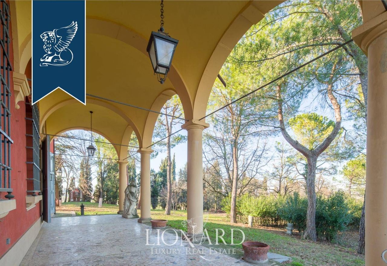 Villa a Bologna, Italia, 1 000 m² - foto 9