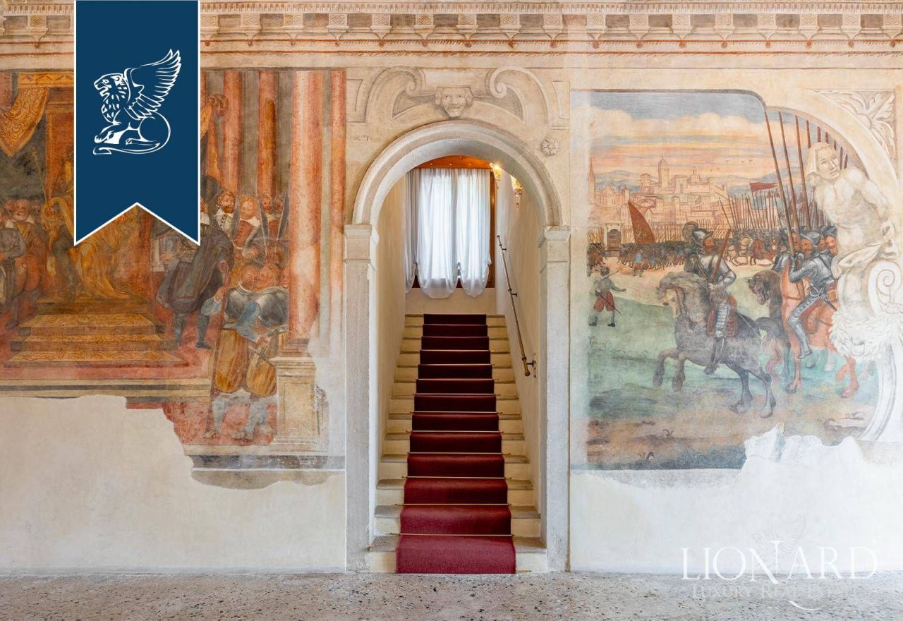 Villa à Venise, Italie, 1 600 m² - image 9