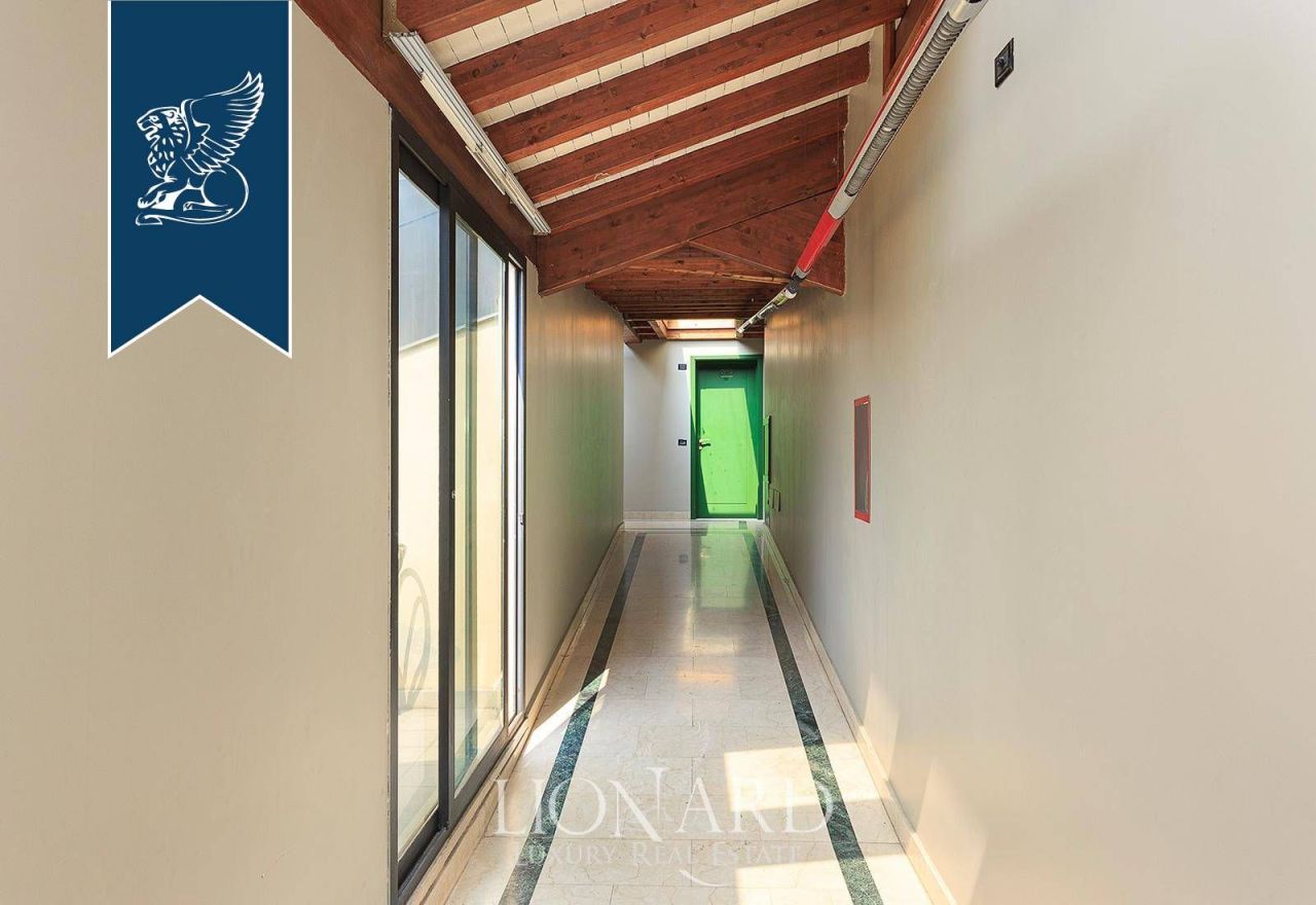 House in Brescia, Italy, 3 230 m² - picture 9