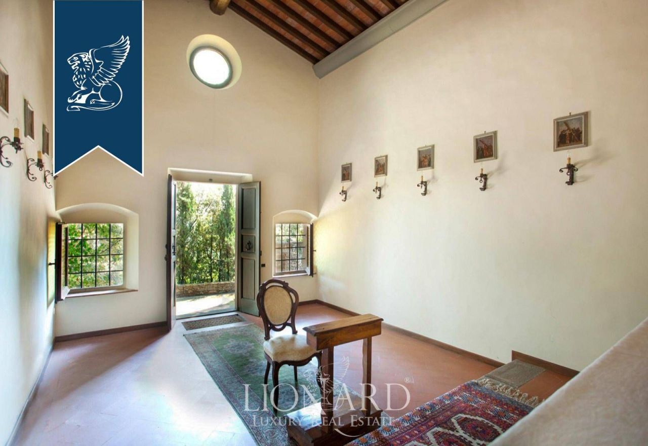 Villa à Florence, Italie, 3 400 m² - image 9