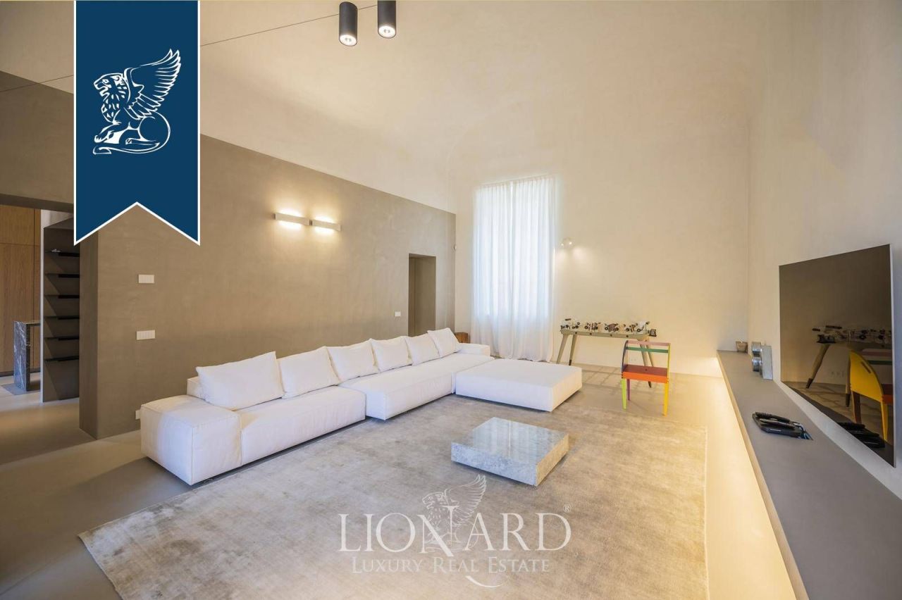 House in Piacenza, Italy, 2 700 m² - picture 9