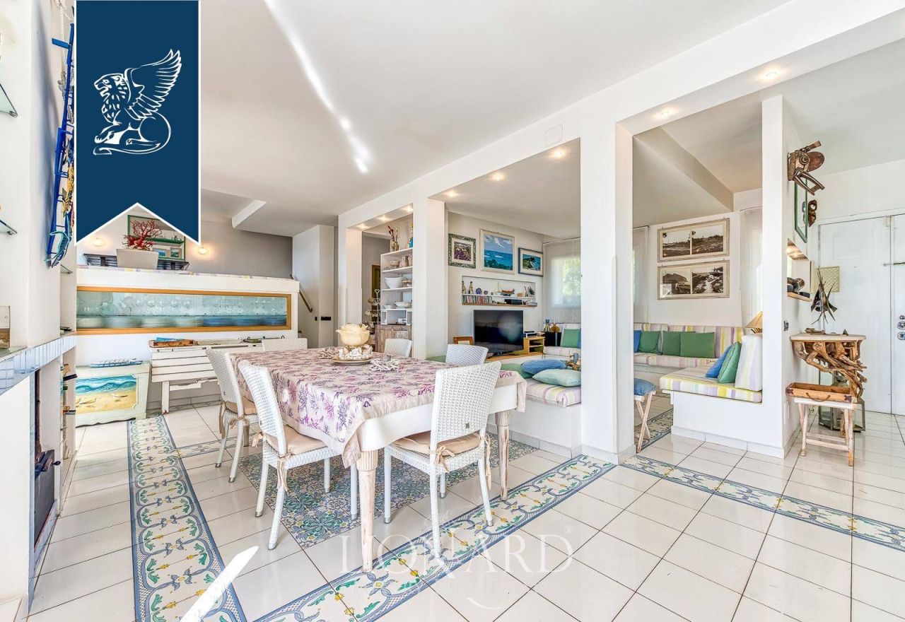 Villa en Sabaudia, Italia, 400 m² - imagen 9