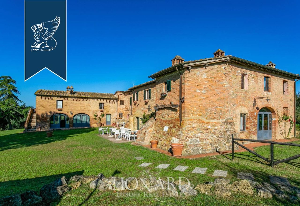 Farm in Siena, Italy, 650 m² - picture 9