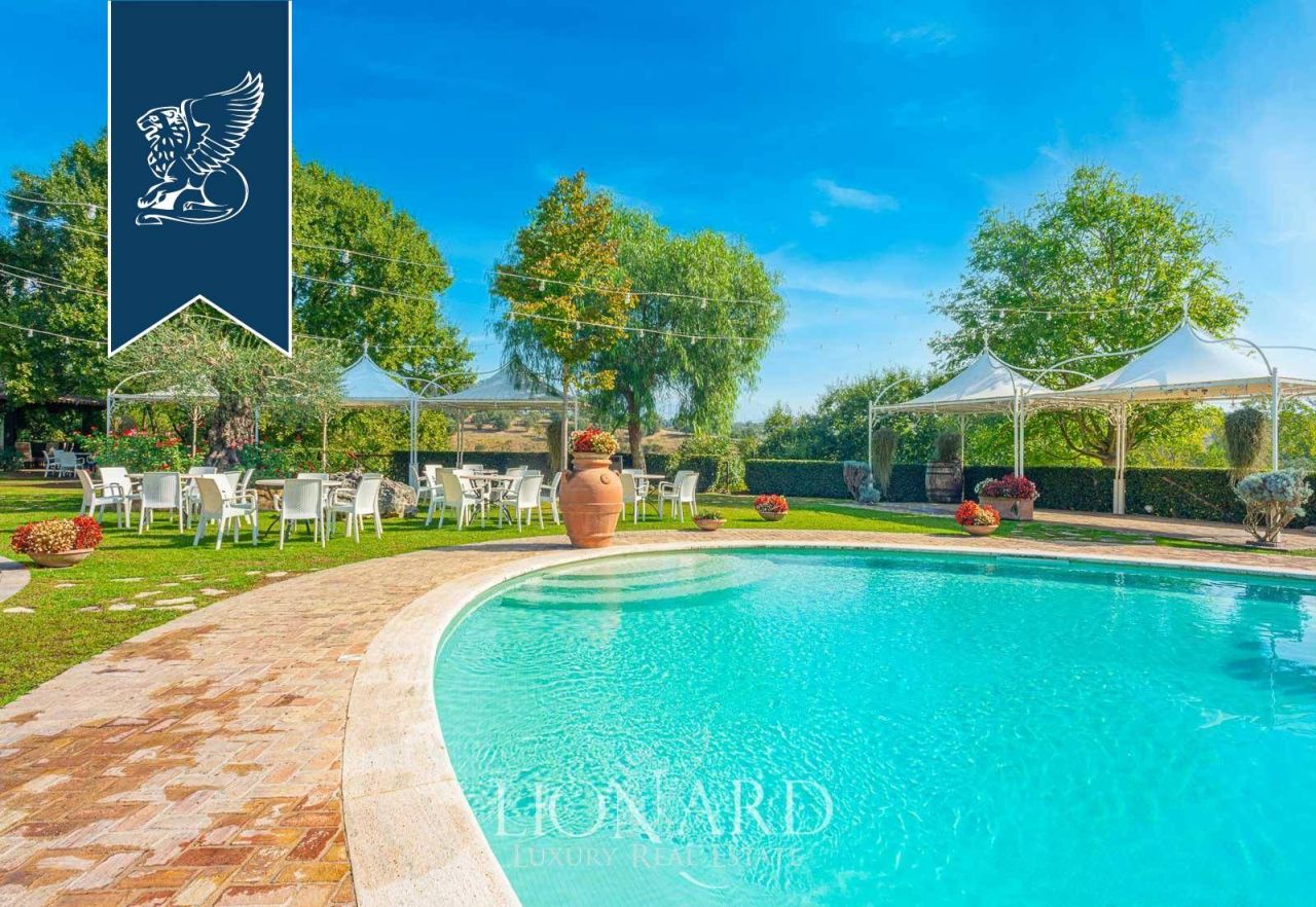 Villa in Rom, Italien, 1 100 m² - Foto 9