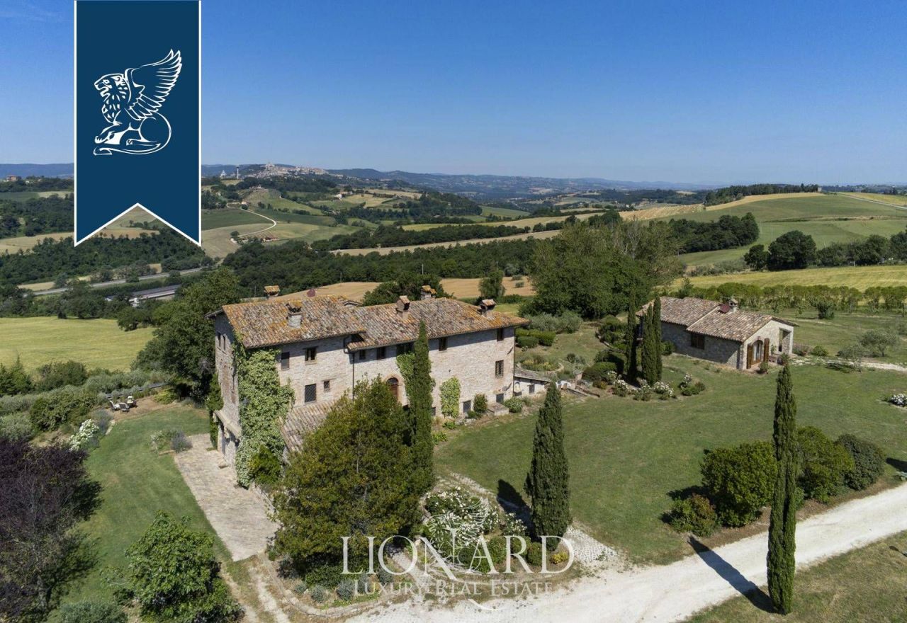 Farm in Todi, Italien, 683 m² - Foto 9