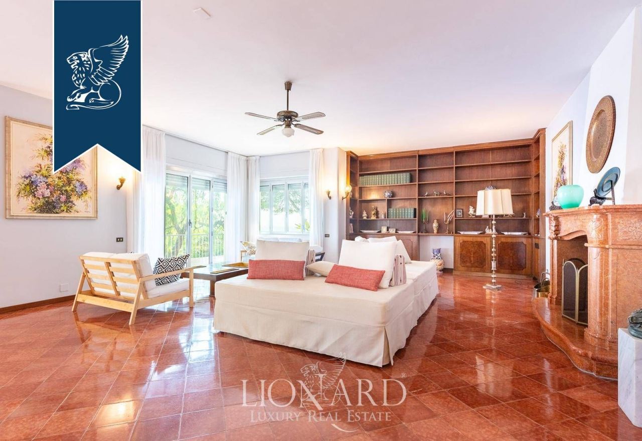 Villa à Bordighera, Italie, 750 m² - image 9