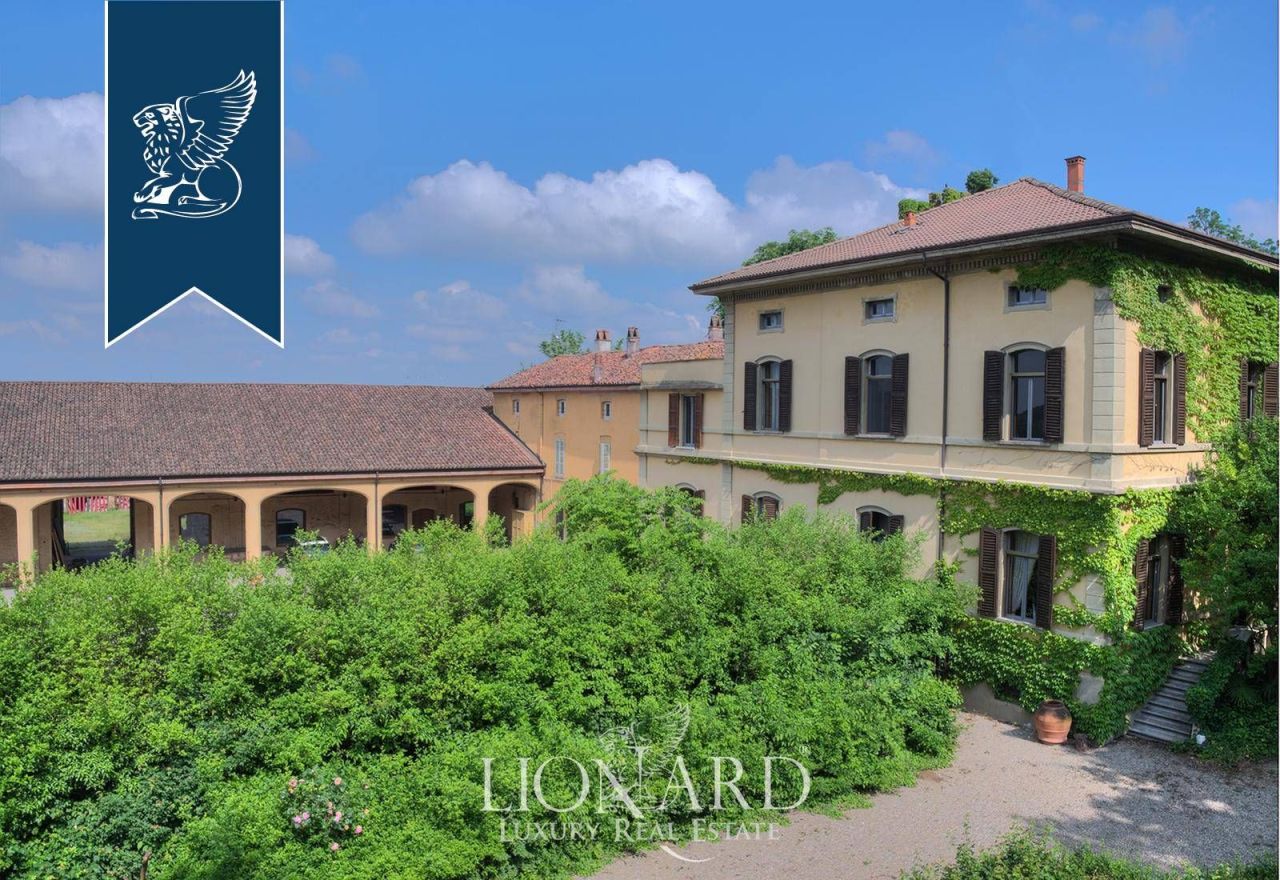 Villa à Crémone, Italie, 980 m² - image 8