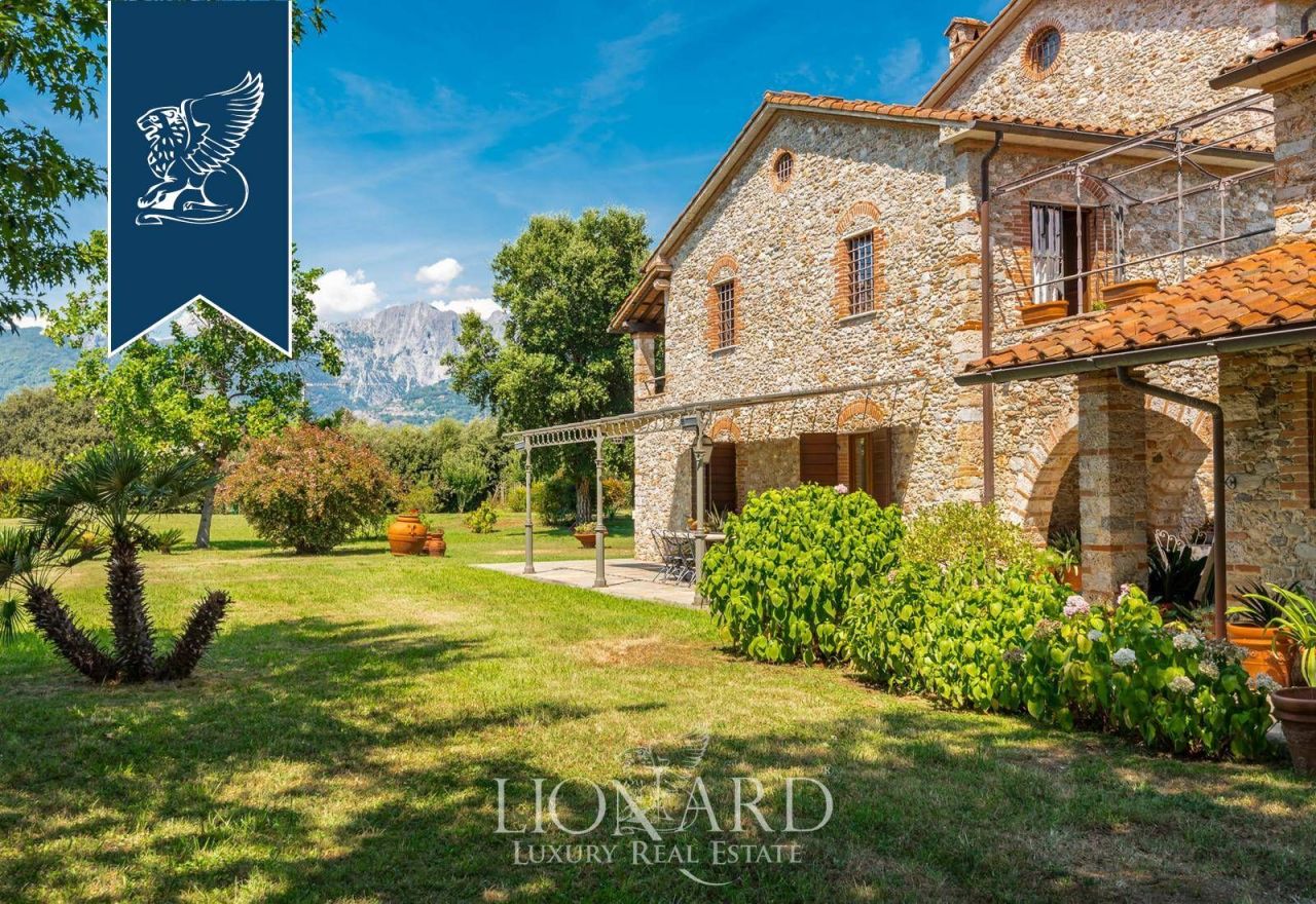 Villa in Pietrasanta, Italy, 400 m² - picture 8