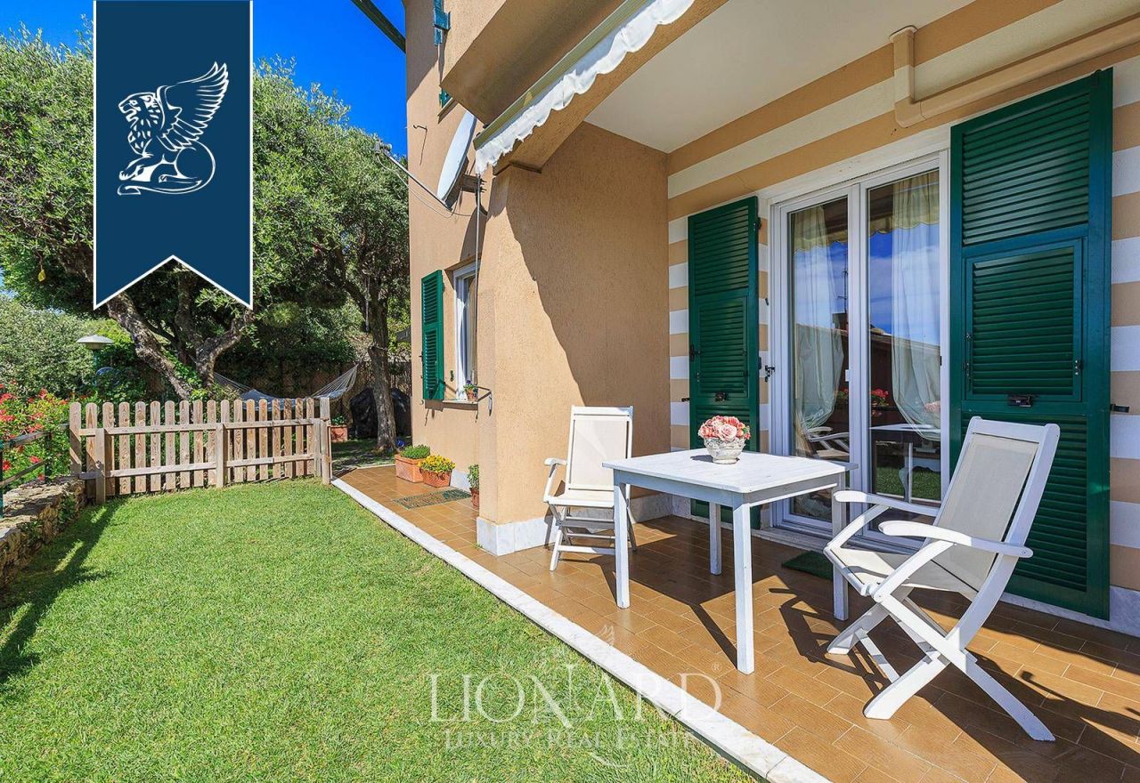 Villa à Gênes, Italie, 300 m² - image 8