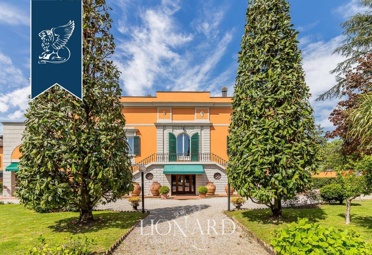 Villa en Pistoia, Italia, 750 m² - imagen 8