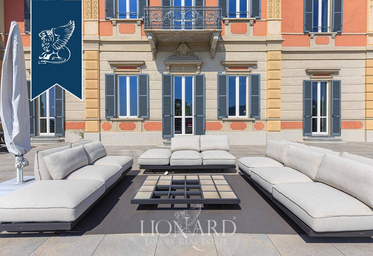 Villa in Bergamo, Italy, 2 196 m² - picture 8