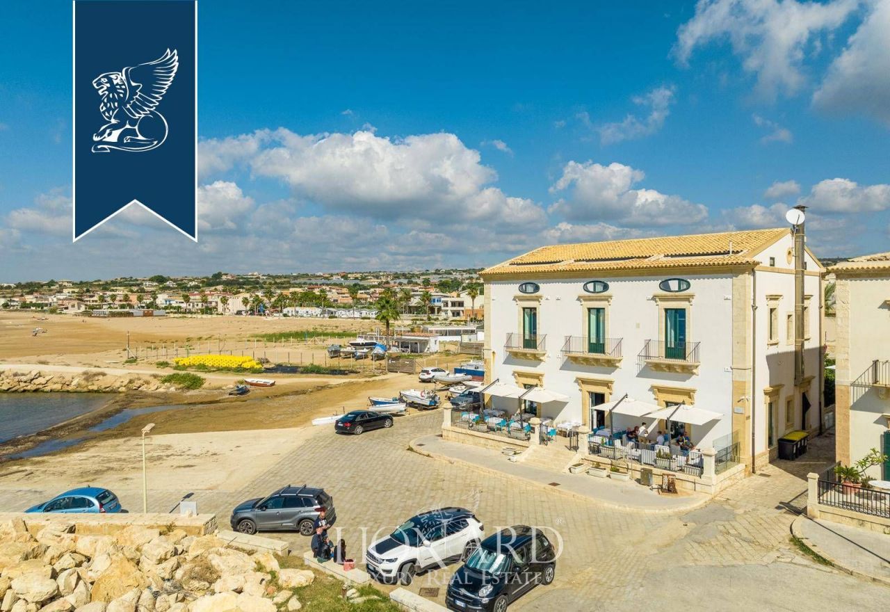 Hotel in Ragusa, Italy, 2 000 m² - picture 8