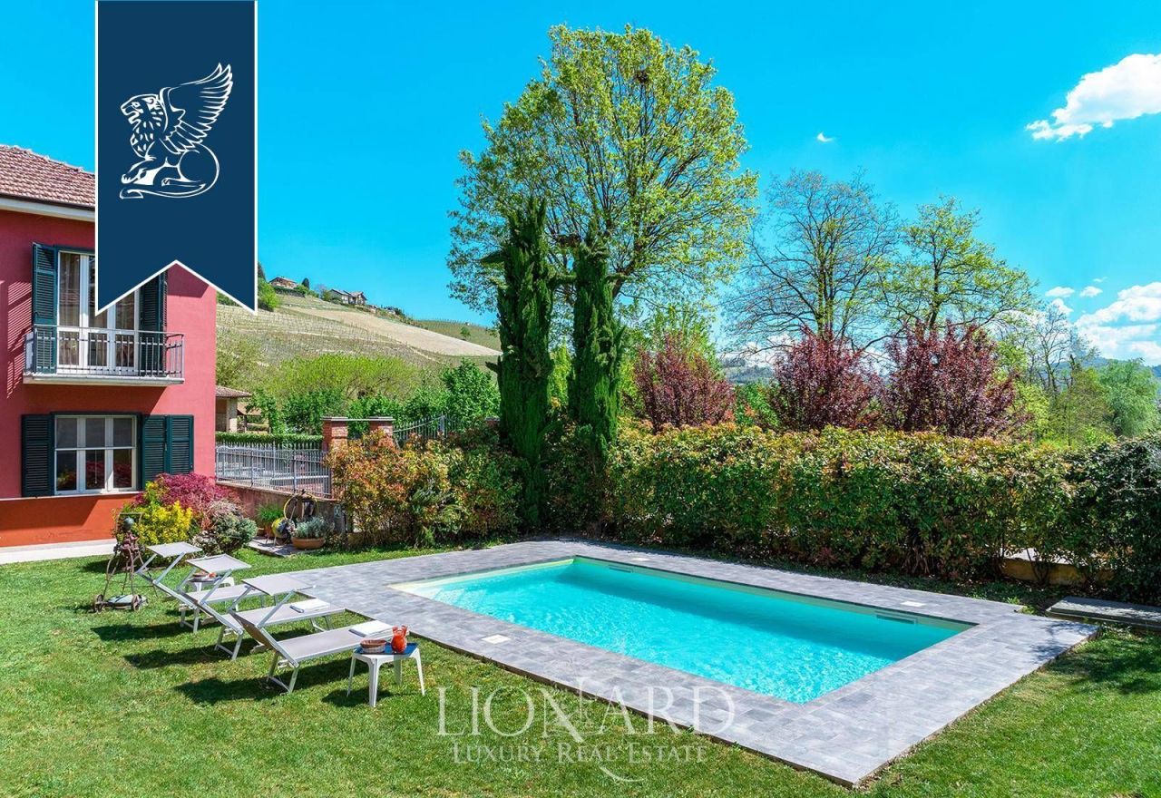 Farm in Asti, Italy, 1 000 m² - picture 8