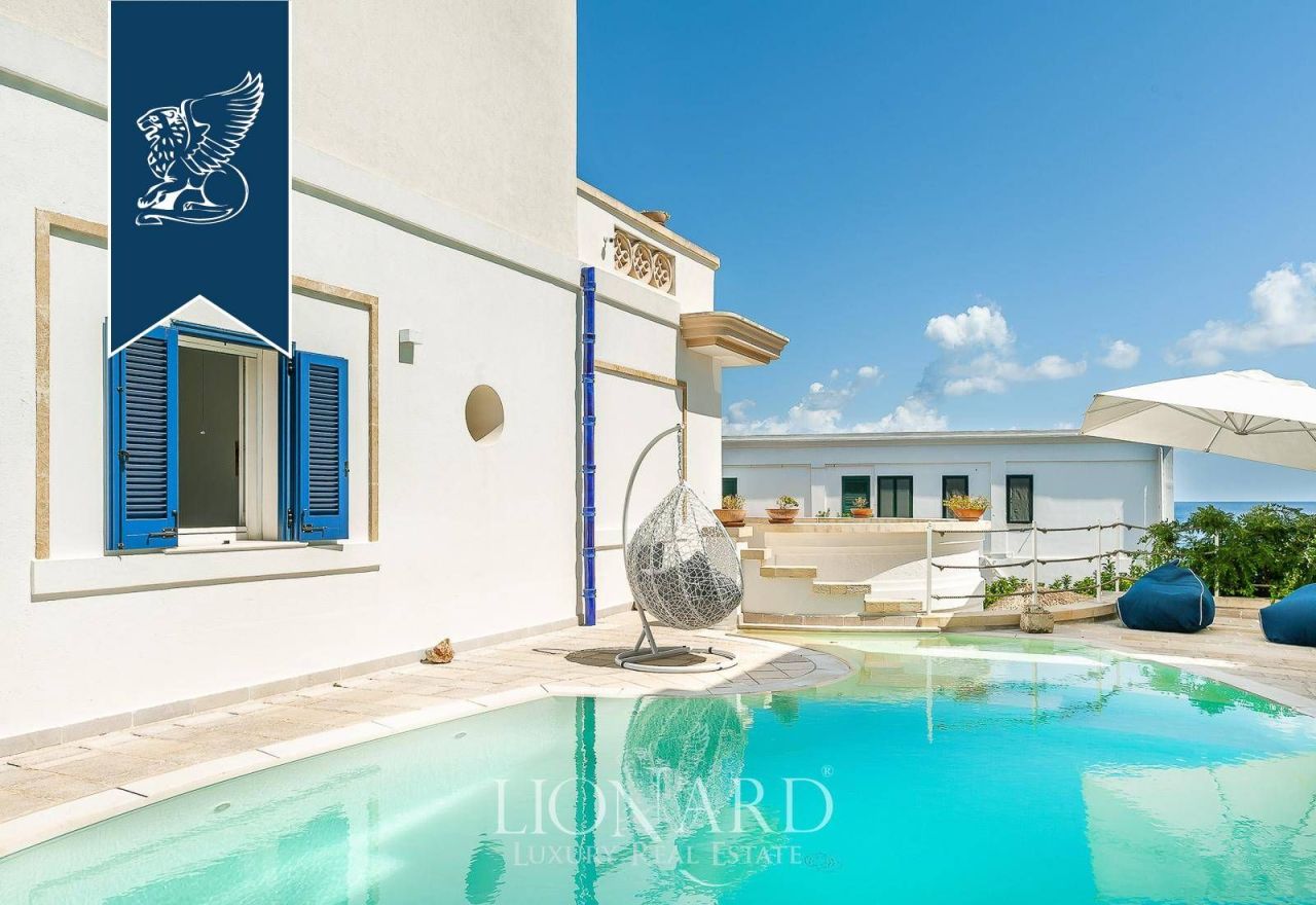 Villa en Lecce, Italia, 350 m² - imagen 8