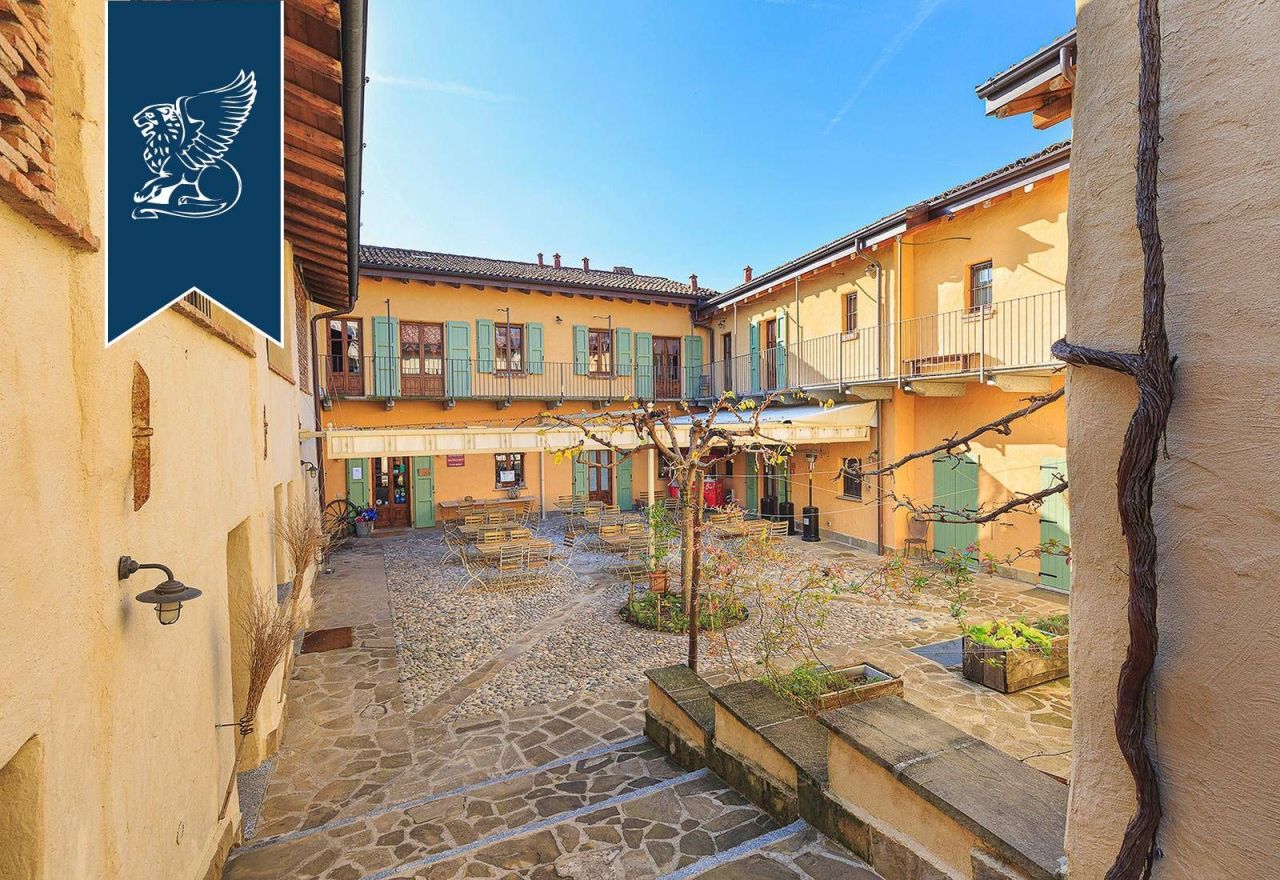 House in Sirtori, Italy, 2 305 m² - picture 8