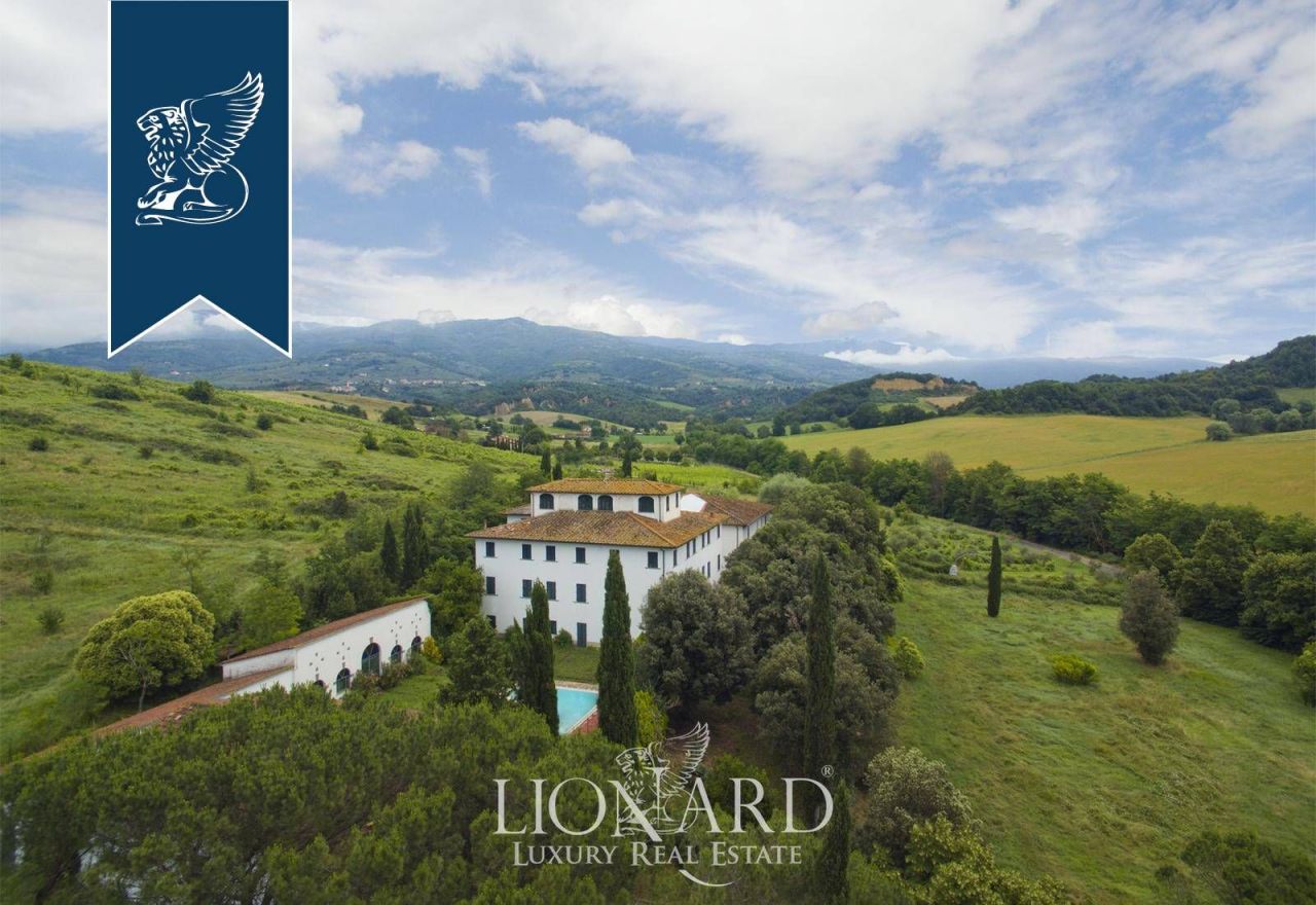 Villa ad Arezzo, Italia, 3 000 m² - foto 9