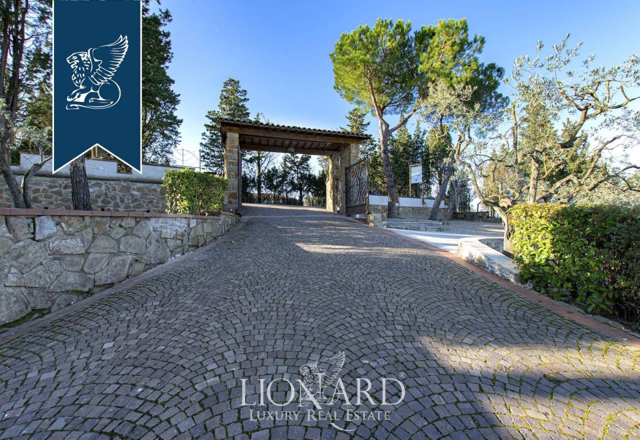 Villa à Greve in Chianti, Italie, 680 m² - image 8