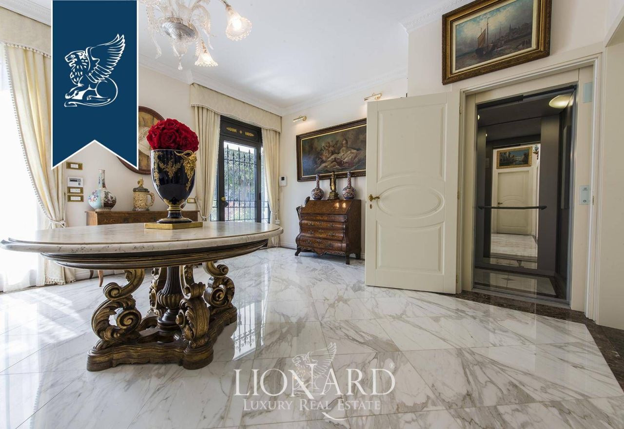 Villa en Livorno, Italia, 800 m² - imagen 8